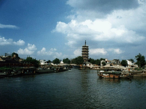 文峰塔图片