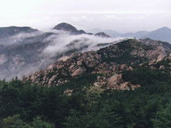杭州到(三清山-龙游石窟2日游)住宿挂三酒店,赏名山