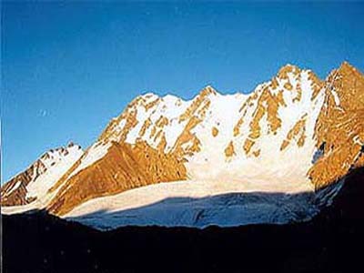 高山冰碛湖图片