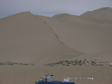 鸣沙山图片
