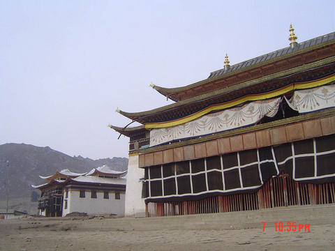 格尔底寺图片