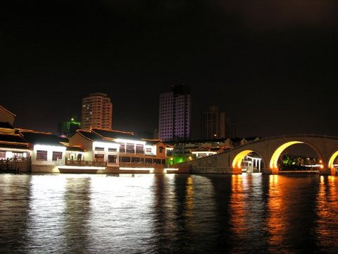 护城河图片