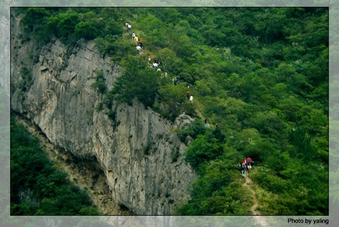 <em>登神女峰</em>的徒驴们 - 三峡红叶的照片 - 途牛旅游