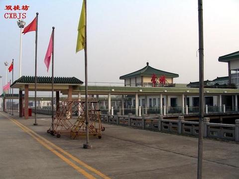奔牛机场图片