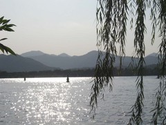 三潭映月1