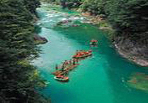 天子山瀑布图片