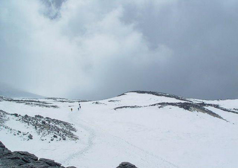 哈巴雪山图片