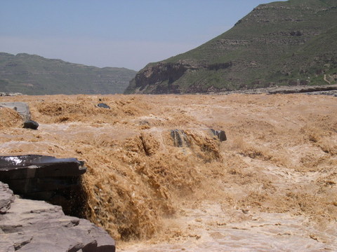 2005102813265643727 - 黄河<em>壶口瀑布</em>的<em>照片</em>