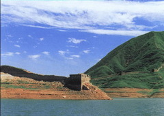 塞外蟠龙湖图片