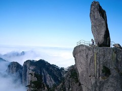 飞来石图片