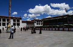 拉萨大昭寺广场
