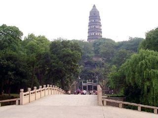 虎丘塔