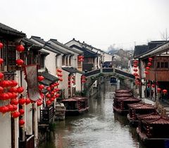 上海到(苏州-杭州-乌镇3日游)宿挂三酒店,赠送七里山塘水