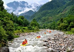 秦岭峡谷漂流