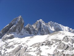 玉龙雪山