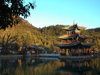 黑龙潭