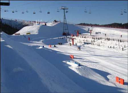  沈阳东北亚滑雪自助1日游>沈阳最专业雪场,低价风暴继续
