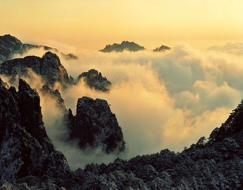 上海到[五一](黄山-西海大峡谷-呈坎-老街3日游)激情五