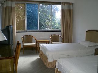 上海出发_[春节] 横店影视城3日游 红红火火年