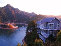美丽的湖图片