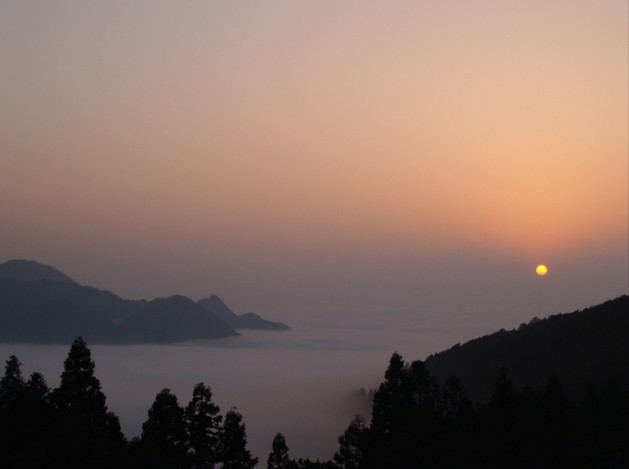  庐山全景-三叠泉3日游>两晚宿山上,可升级住宿,天天发班