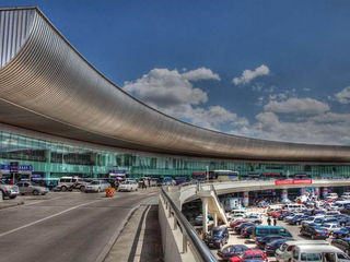 成都到 迪拜4晚6日自助游 昆明东航往返,4晚雷