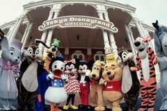 请问办签证时必须提供单位证明吗…_已解决_