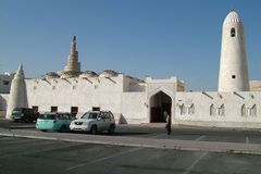 卡塔尔属于哪个国家