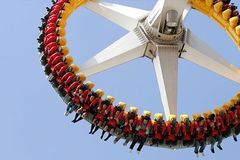 请问办签证时必须提供单位证明吗…_已解决_