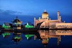 4个大人2个小孩住马六甲河畔之家酒店房费和